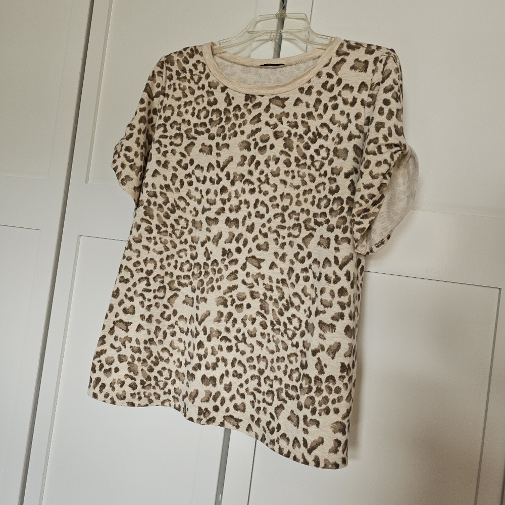 Jodifl leopard print top size L - Picture 2 of 15